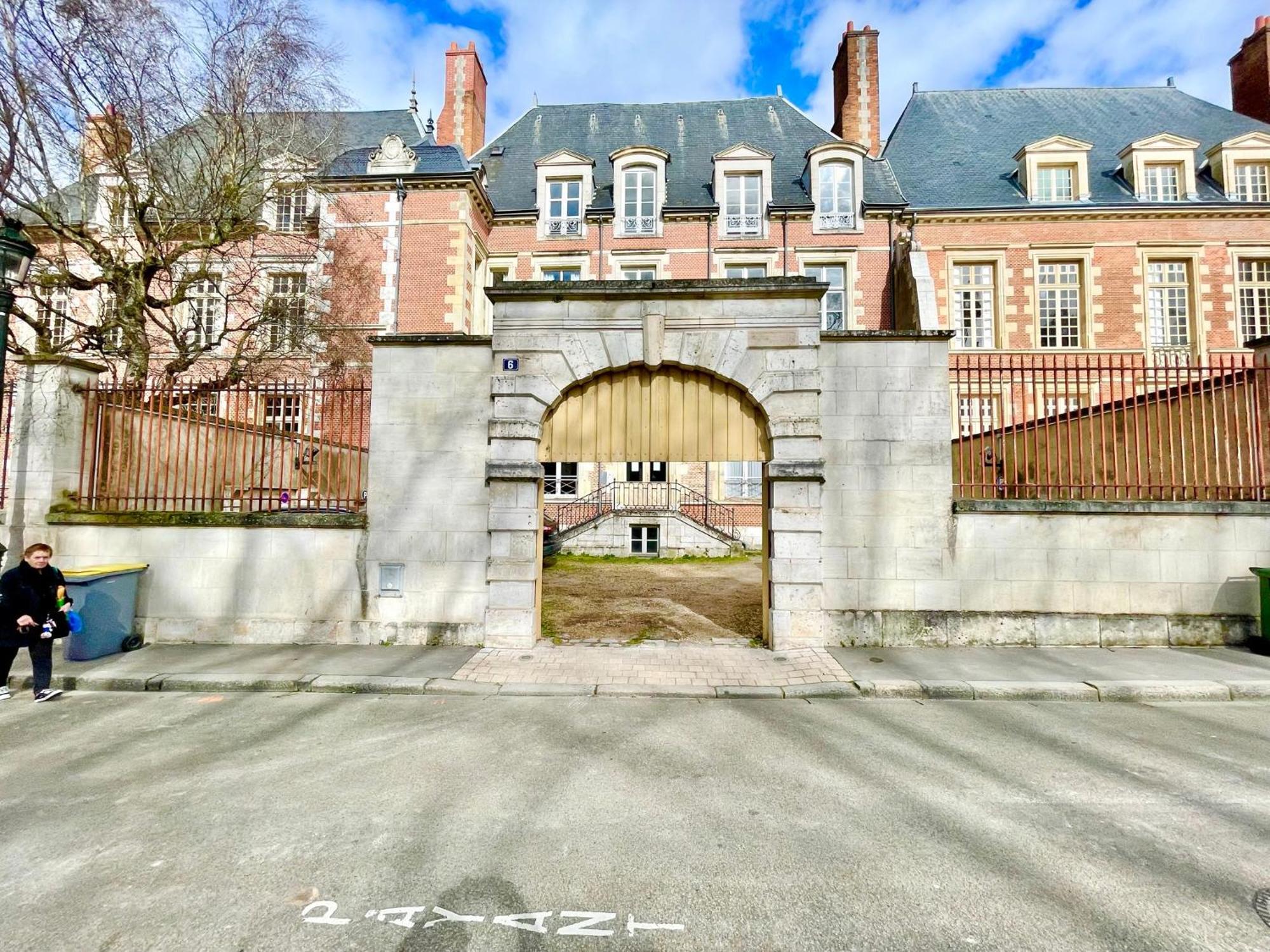 Apartament Orleans - Le Royal - Lumineux - Stationnement Zewnętrze zdjęcie